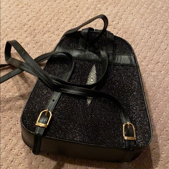 Stringray Backpack Handbag - Picture 3 of 4